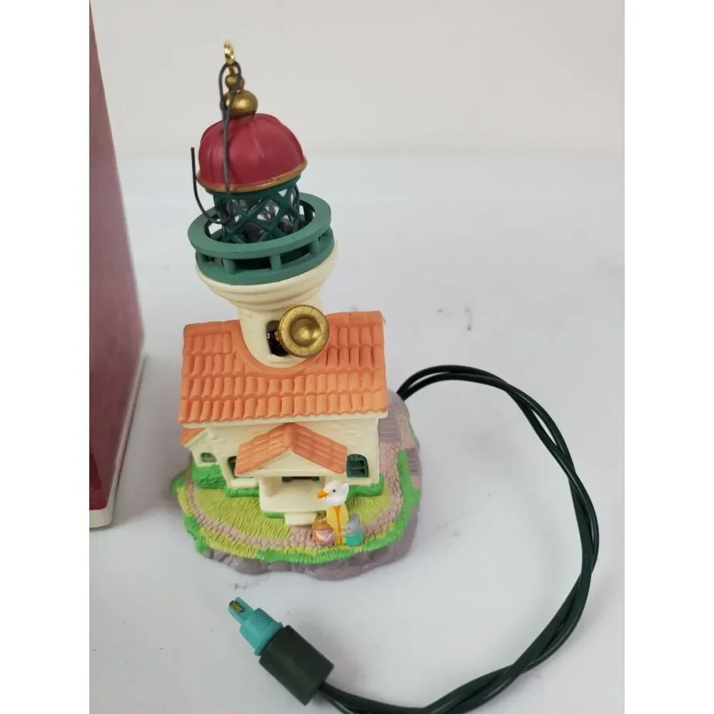 VTG 1998 Hallmark‎ Keepsake Christmas Ornament Lighthouse Greetings Magic